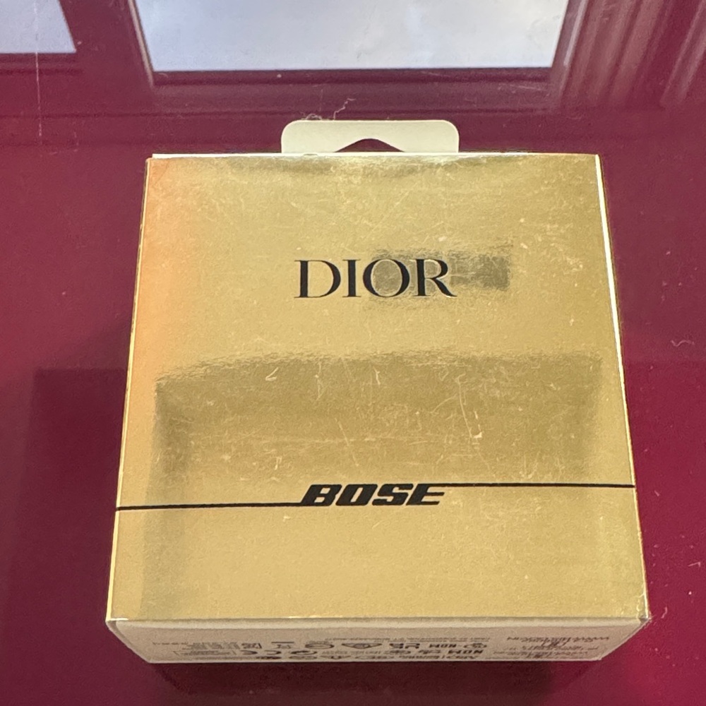 Dior x Bose Earbuds - Limited Edition
